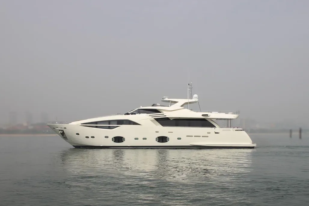 2015 Custom Line 100