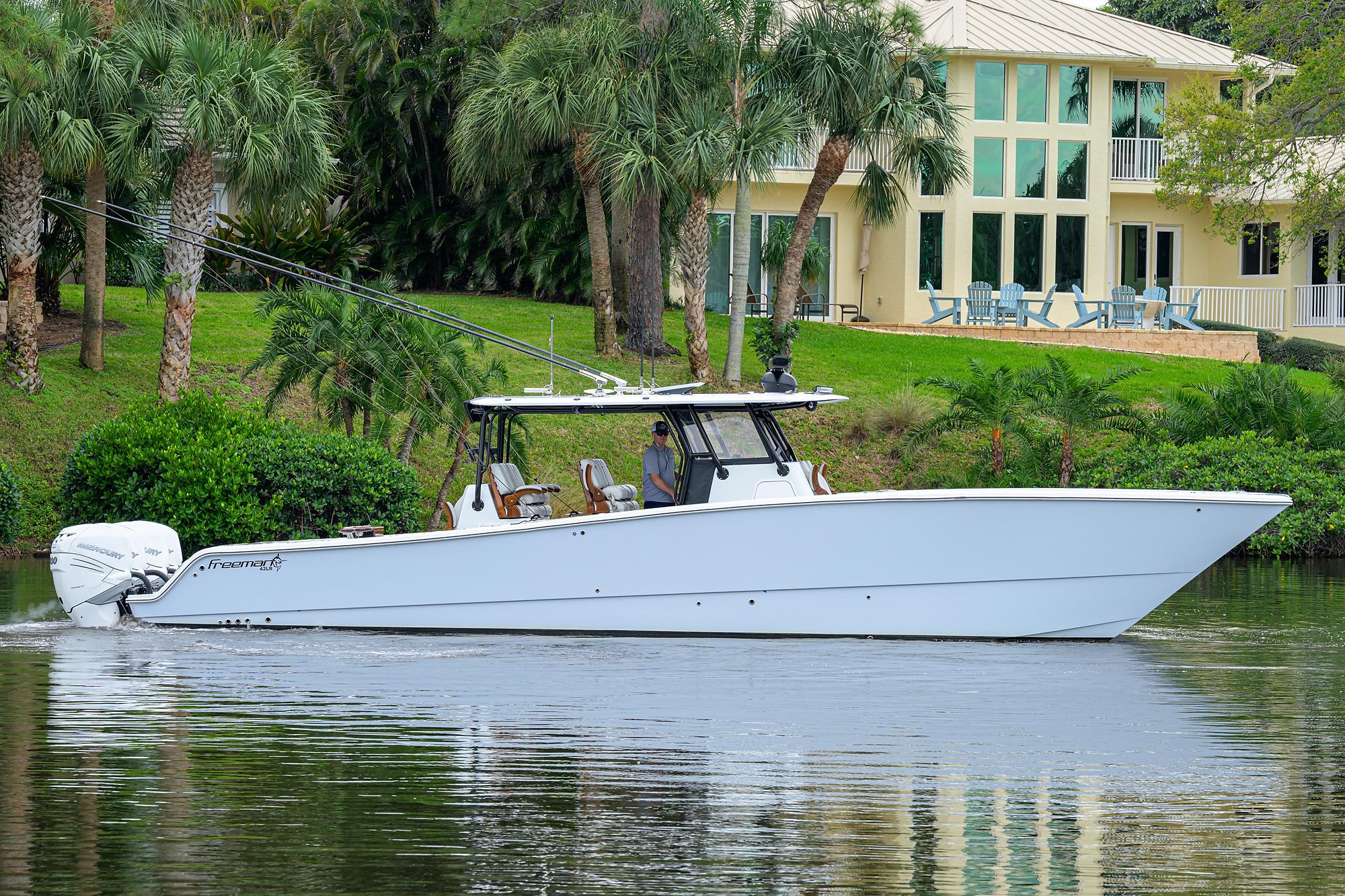 2023 FREEMAN 42 LR CENTER CONSOLE