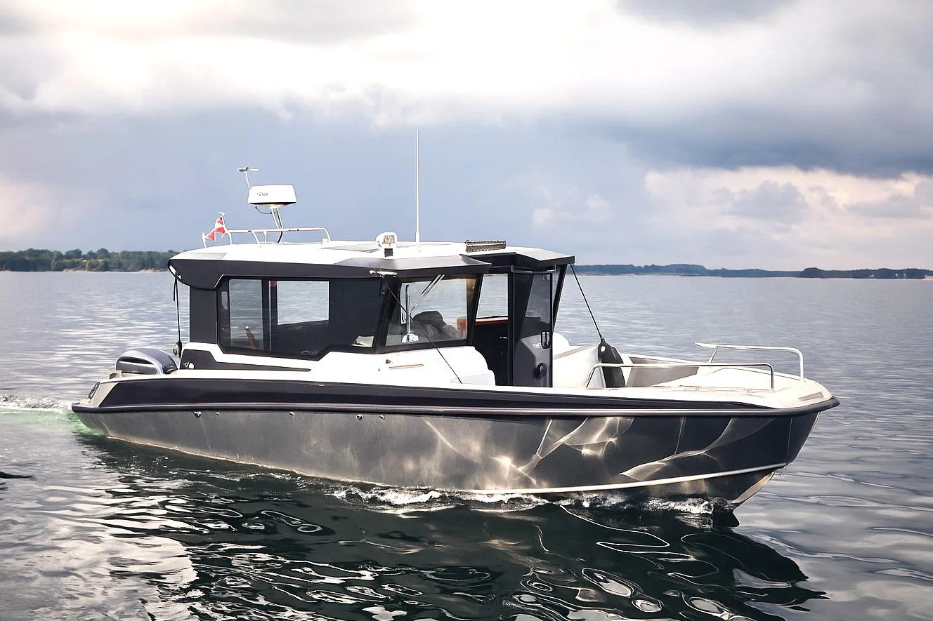 2021 Buster Phantom Cabin